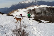 30 Sentiero con neve dura ...